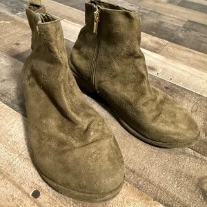 Stuart Weitzman Lowland Low Olive Ankle‎ Boots- 3